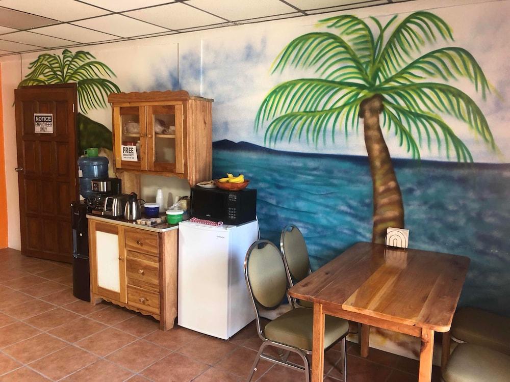 The Bakadeer Inn Ciudad de Belice Exterior foto